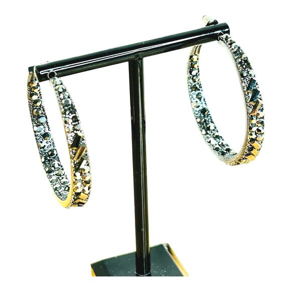 Sparkly Accents Gunmetal Silver Tone 3/4 Hoop Earrings - Picture 3 of 4